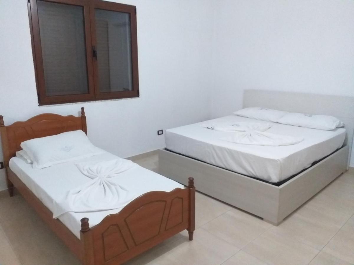 Vila Bali Durres Exterior photo