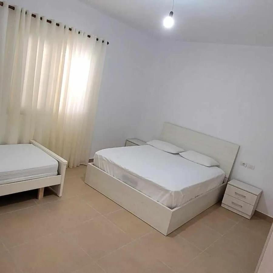 Vila Bali Durres Exterior photo